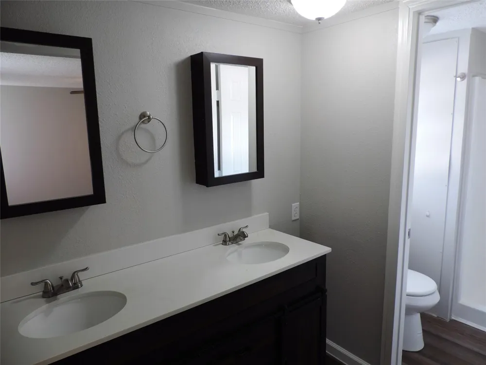 1668 Fm 2518 #85 Cleveland, TX 77327
