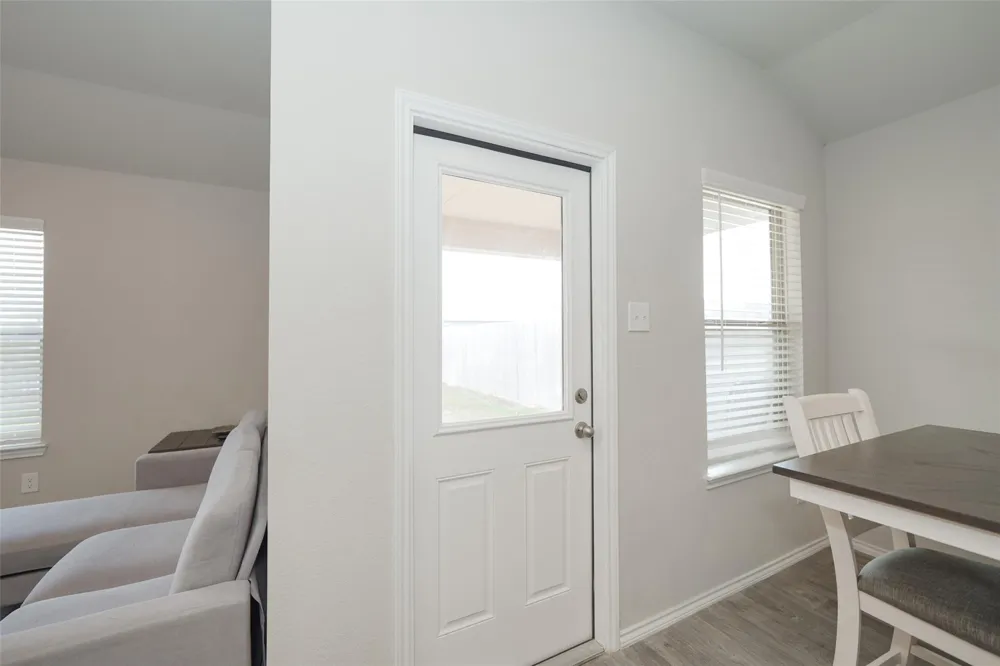 2407 Divot Lane Navasota, TX 77868