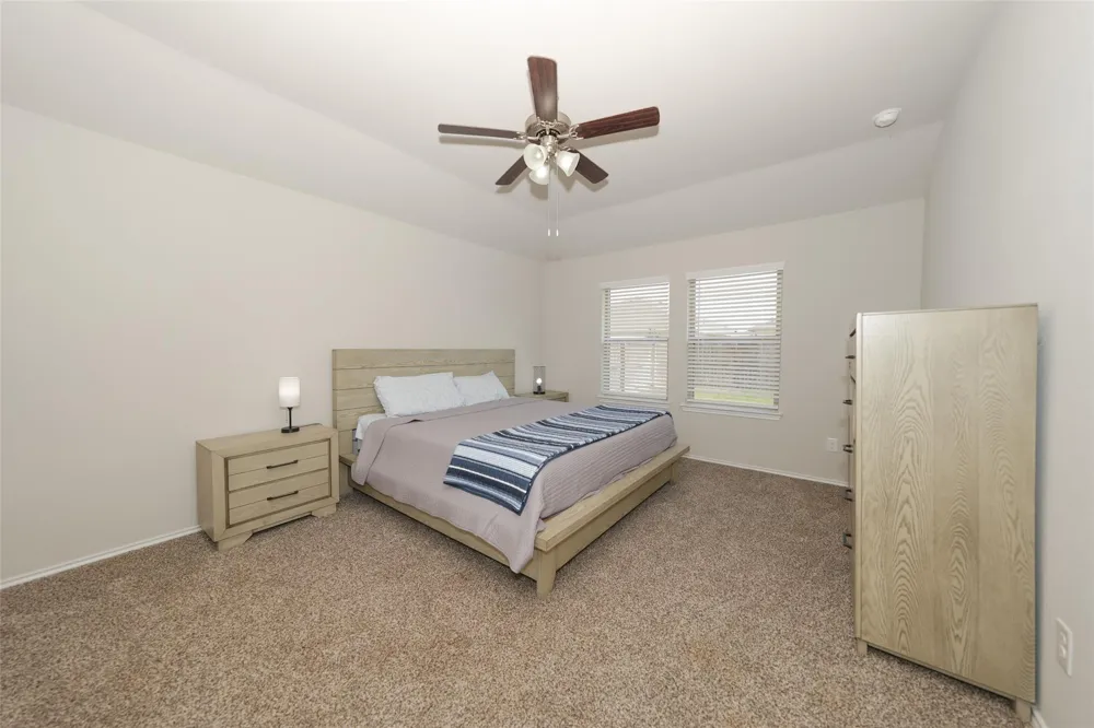2407 Divot Lane Navasota, TX 77868