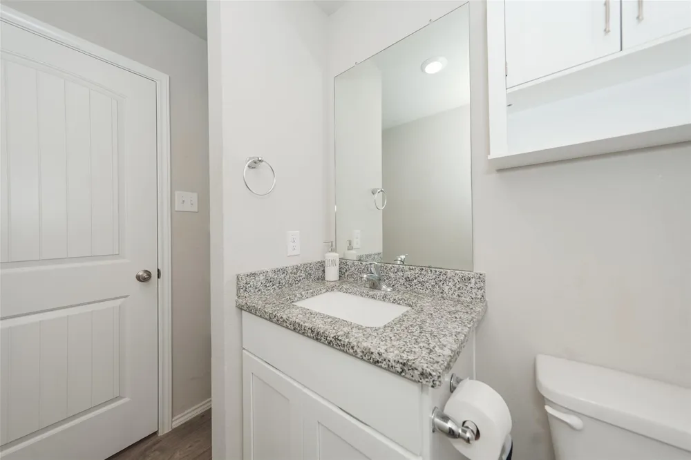 2407 Divot Lane Navasota, TX 77868