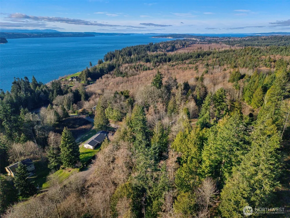 34638 Bridge View Place Kingston, WA 98346