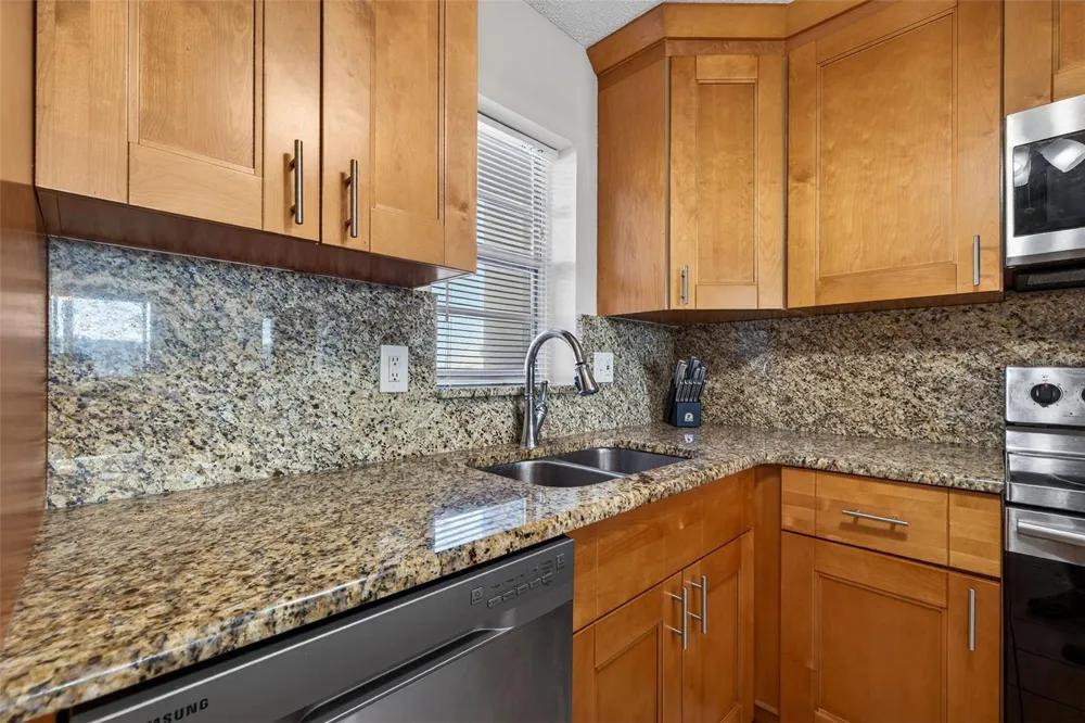 7625 SUN ISLAND DRIVE S #207 South Pasadena, FL 33707