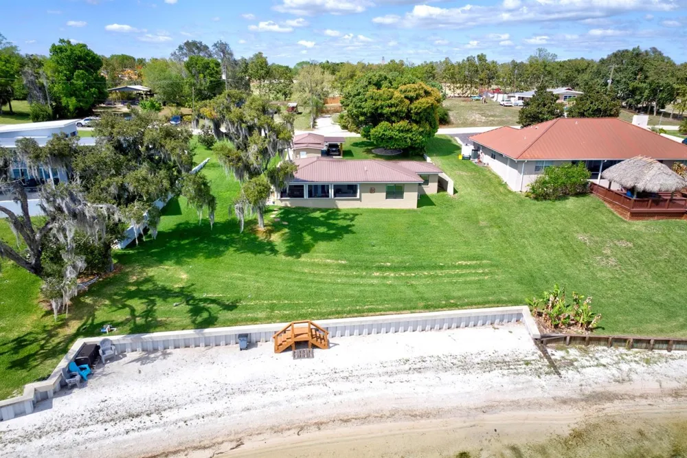 125 MCCOY DRIVE Lake Placid, FL 33852