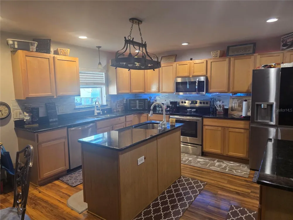 959 THOMAS ROAD Eagle Lake, FL 33839