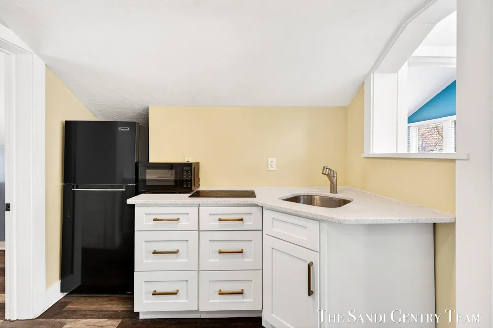 209 Clinton Avenue Grand Haven City, MI 49417