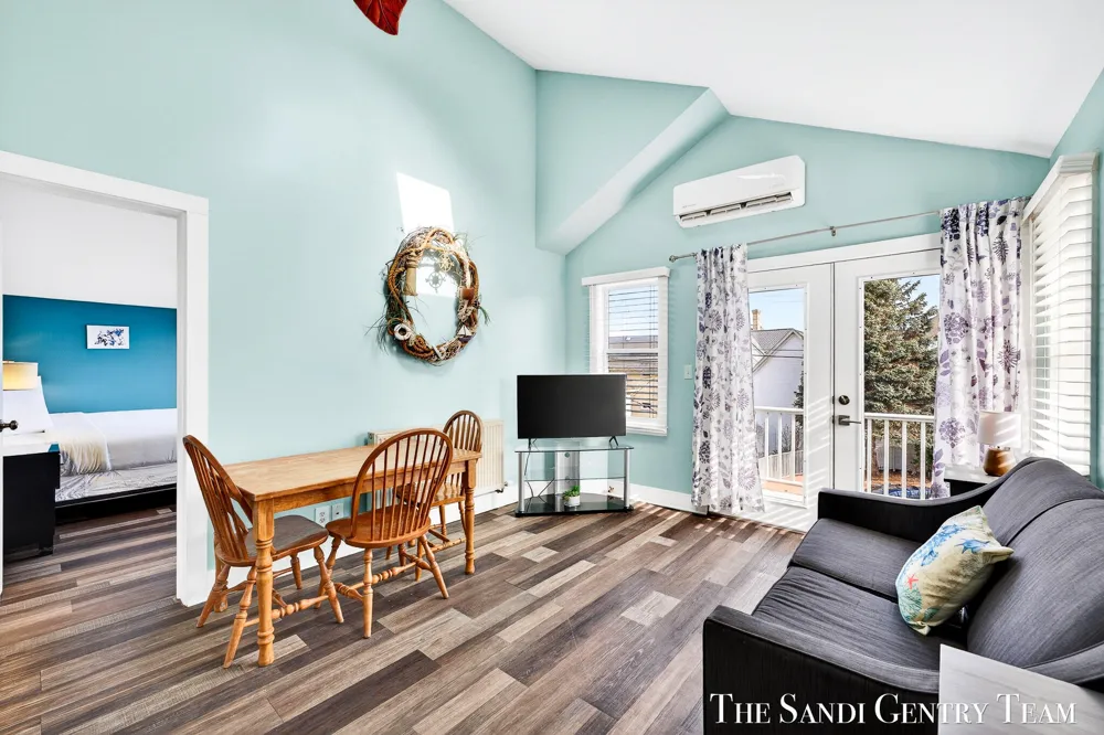 209 Clinton Avenue Grand Haven City, MI 49417