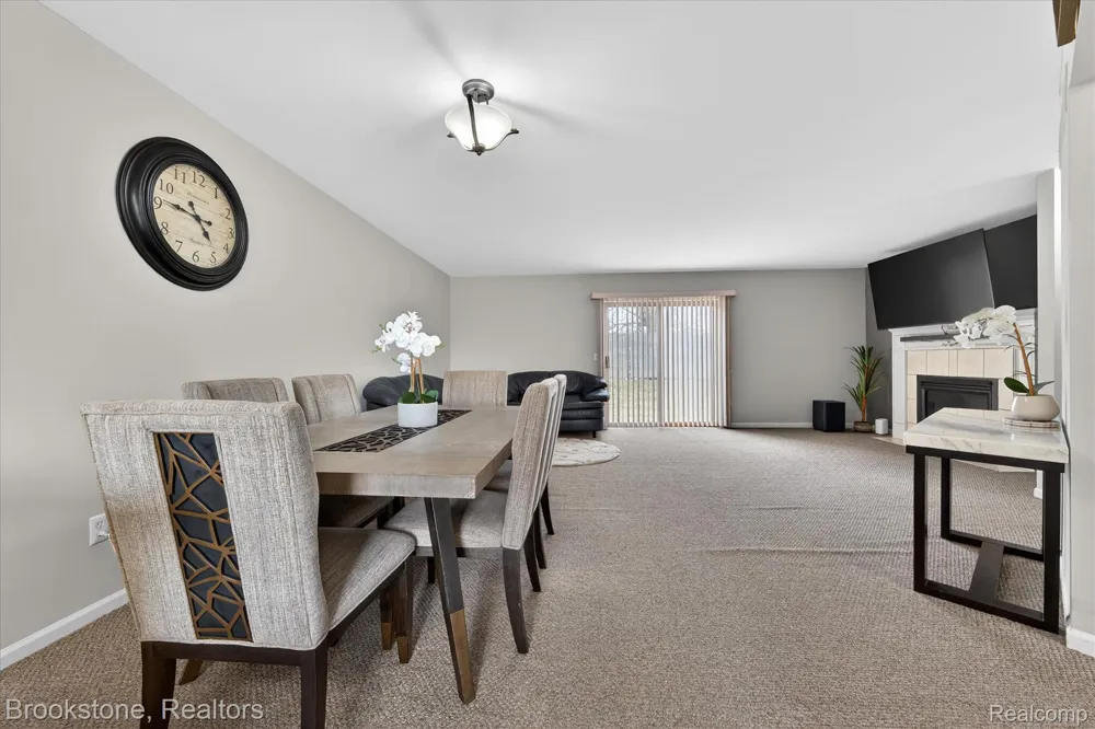 37744 Charter Oaks Boulevard #397 Clinton Charter Township, MI 48036