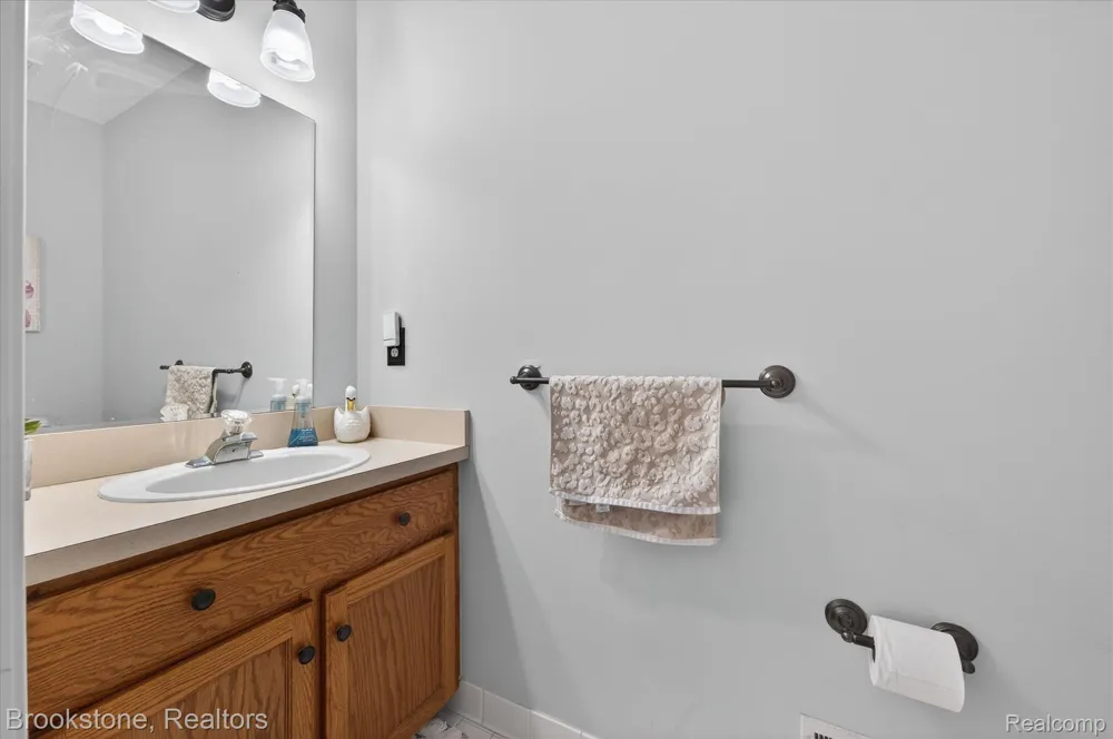 37744 Charter Oaks Boulevard #397 Clinton Charter Township, MI 48036