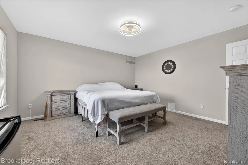 37744 Charter Oaks Boulevard #397 Clinton Charter Township, MI 48036