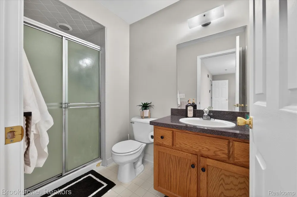 37744 Charter Oaks Boulevard #397 Clinton Charter Township, MI 48036