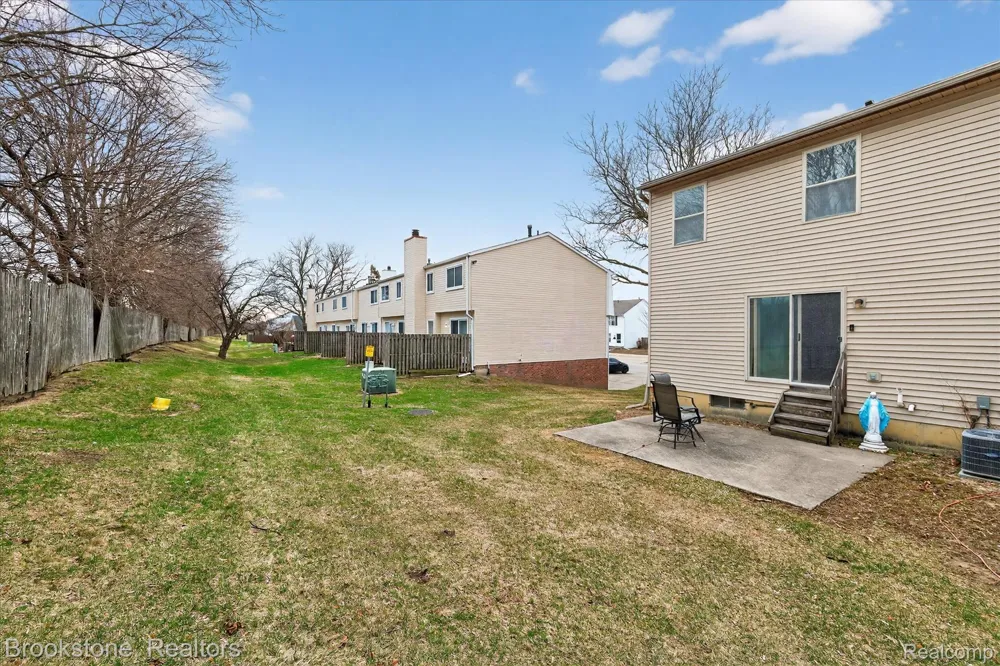 37744 Charter Oaks Boulevard #397 Clinton Charter Township, MI 48036