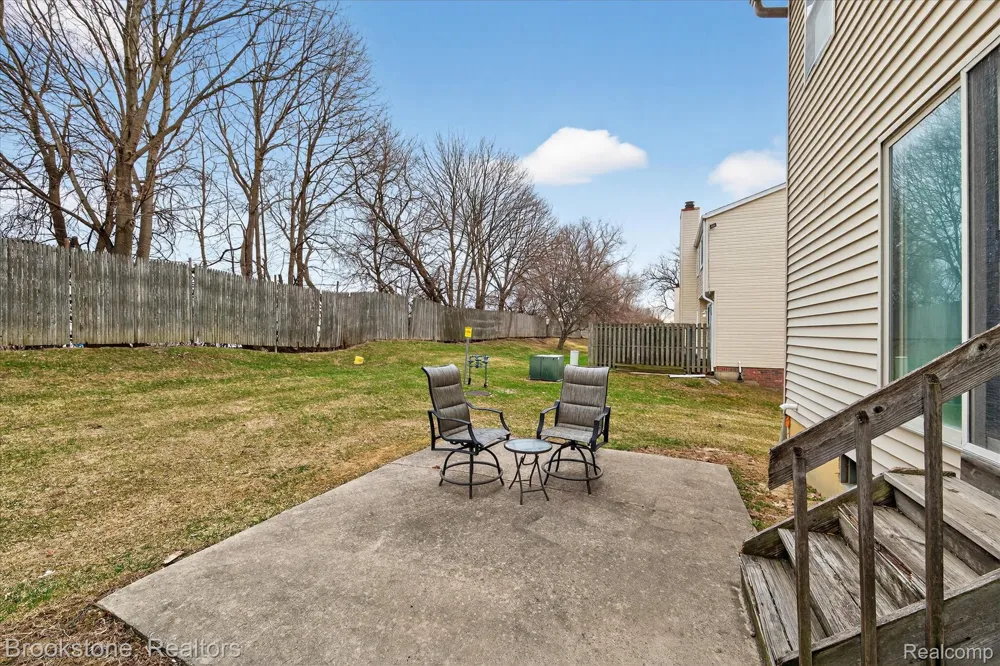37744 Charter Oaks Boulevard #397 Clinton Charter Township, MI 48036