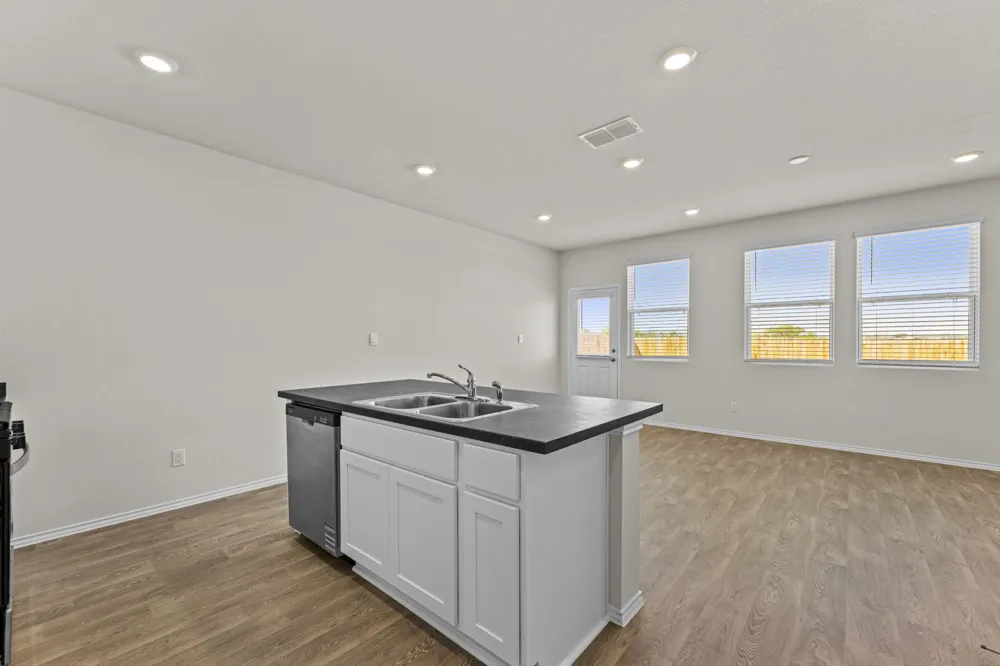 140 Kendall Lane Maxwell, TX 78656