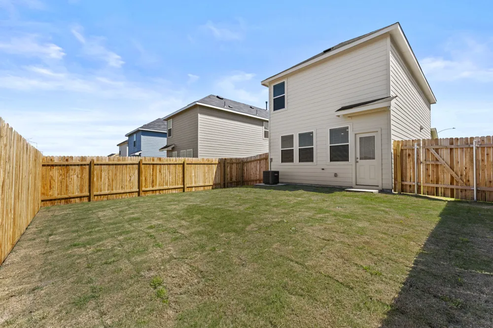 140 Kendall Lane Maxwell, TX 78656