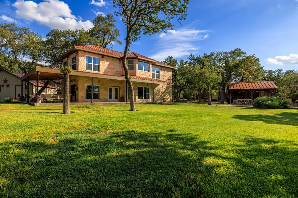 10030 E. Us Highway 290 Fredericksburg, TX 78624