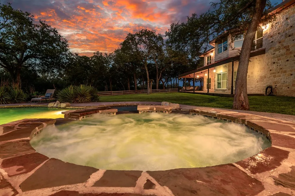 10030 E. Us Highway 290 Fredericksburg, TX 78624