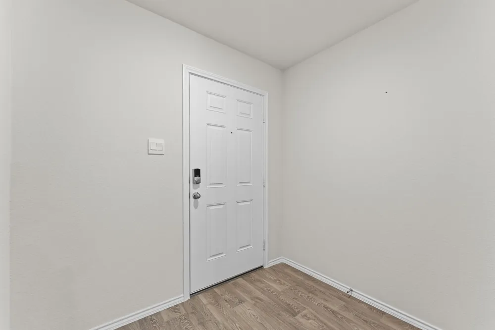 304 Wild Goose Drive Luling, TX 78648