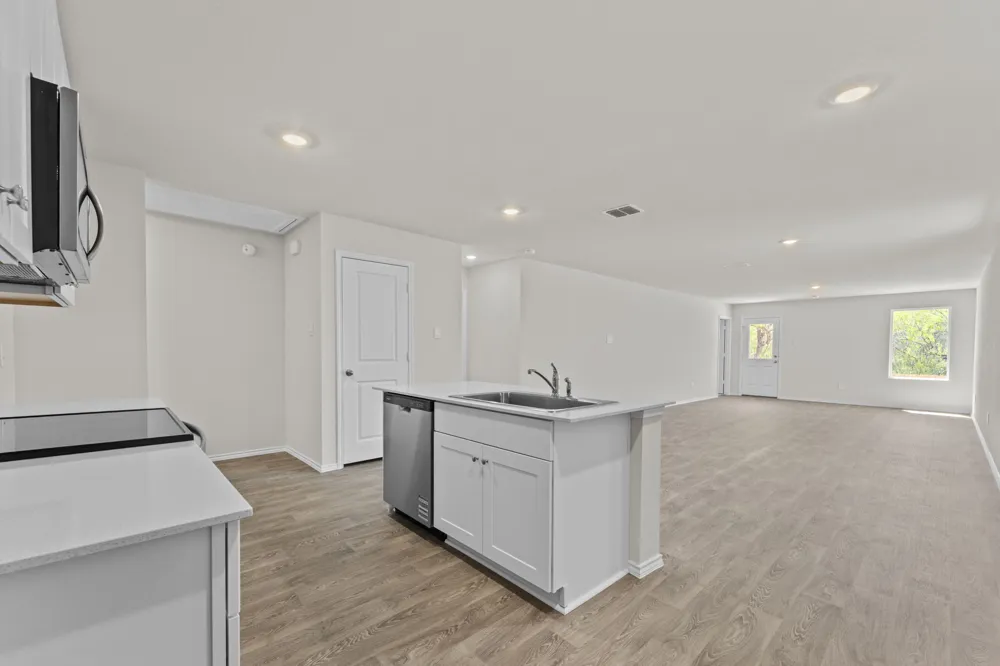 304 Wild Goose Drive Luling, TX 78648