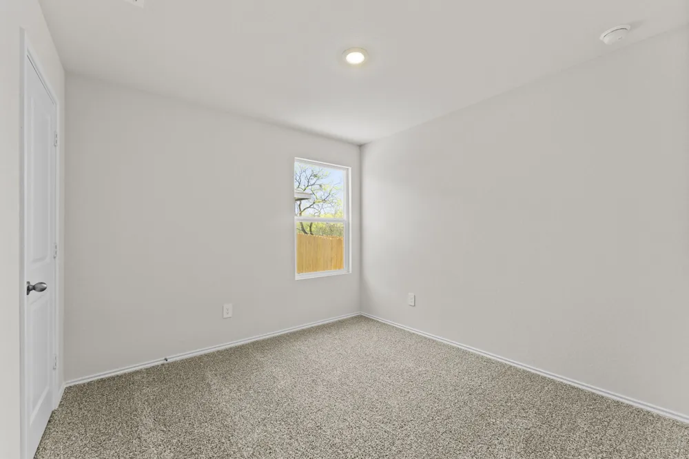 304 Wild Goose Drive Luling, TX 78648