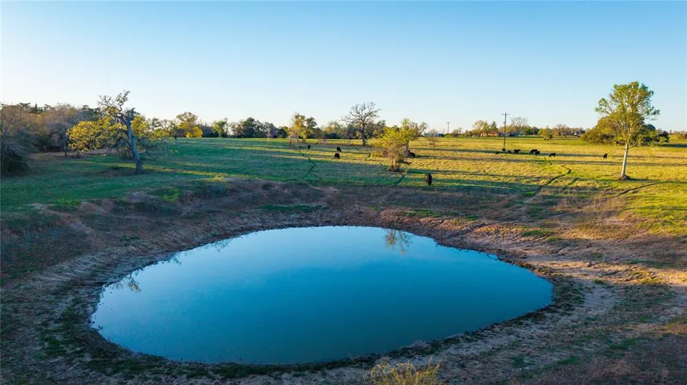 1700 County Road 216 Giddings, TX 78942