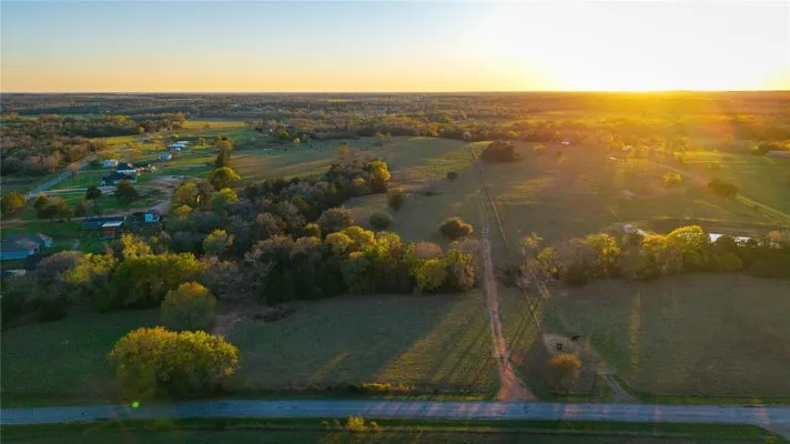 1700 County Road 216 Giddings, TX 78942