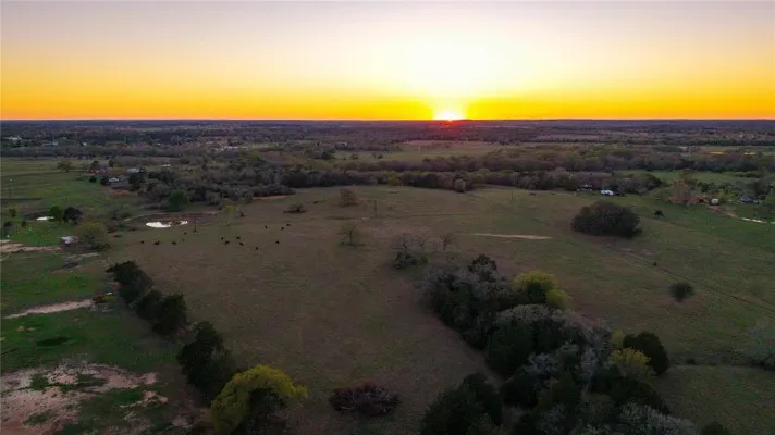 1700 County Road 216 Giddings, TX 78942