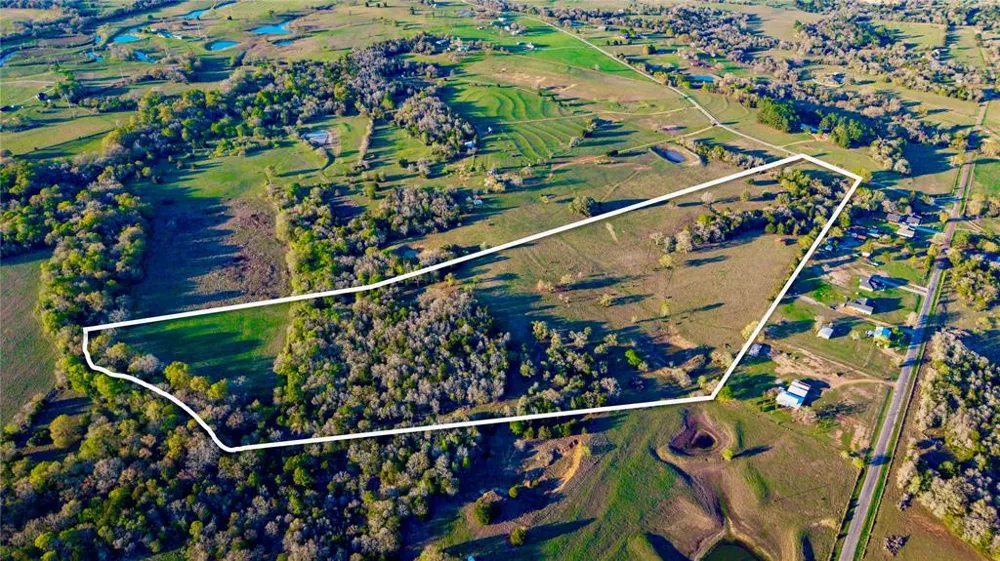 1700 County Road 216 Giddings, TX 78942