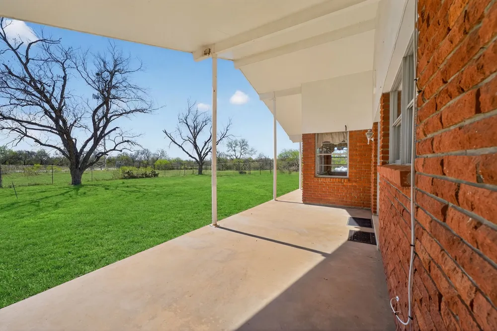 514 Hospital Boulevard Floresville, TX 78114