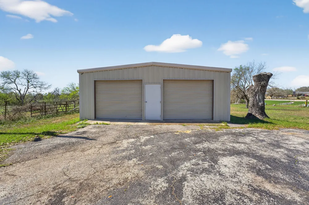 514 Hospital Boulevard Floresville, TX 78114