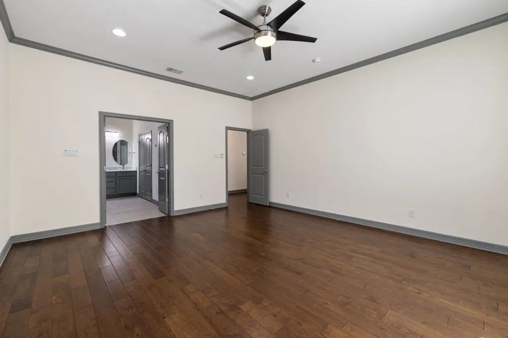 338 Coventry Road Spicewood, TX 78669
