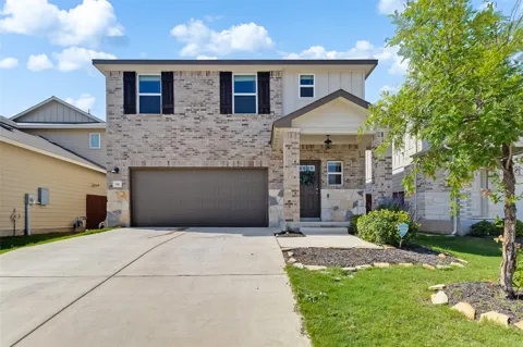 516 Longmount Cove