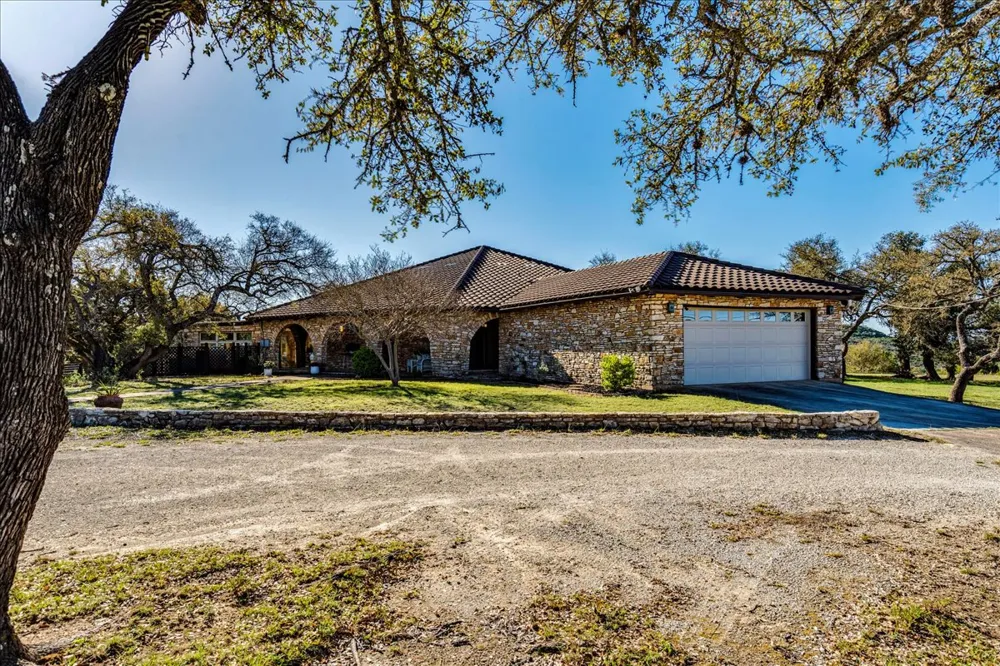 9763 Ranch Road 1623 Blanco, TX 78606