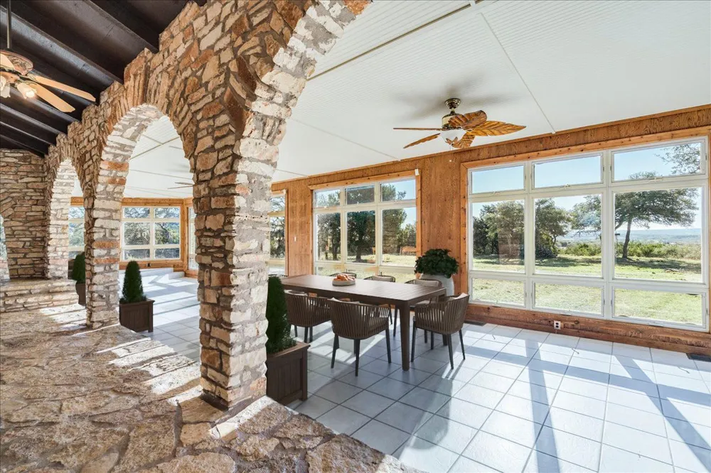 9763 Ranch Road 1623 Blanco, TX 78606