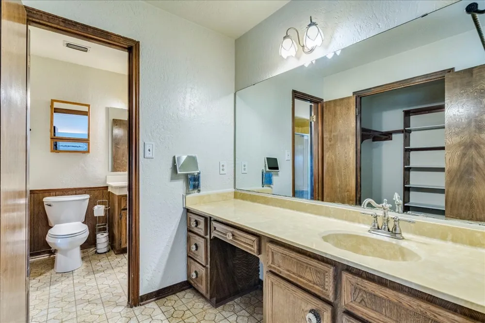 9763 Ranch Road 1623 Blanco, TX 78606