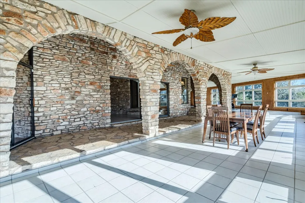 9763 Ranch Road 1623 Blanco, TX 78606