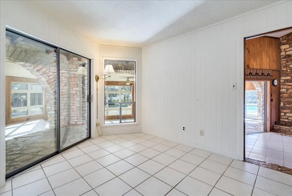 9763 Ranch Road 1623 Blanco, TX 78606