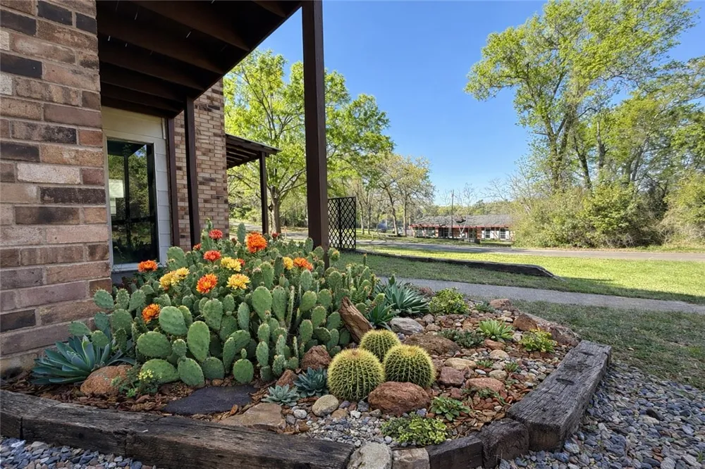 40 Hawaii Lane Hilltop Lakes, TX 77871
