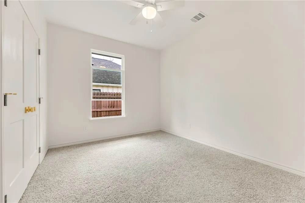 1800 Brookhaven Street Bryan, TX 77803