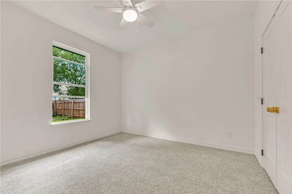 1800 Brookhaven Street Bryan, TX 77803