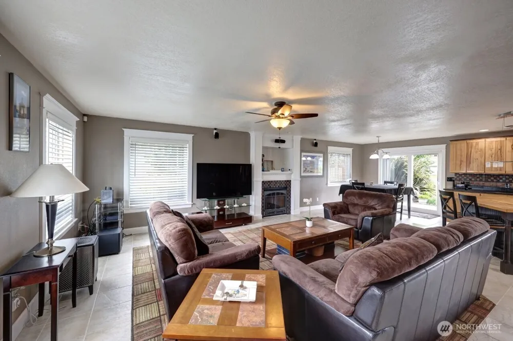 32500 G St Ocean Park, WA 98640