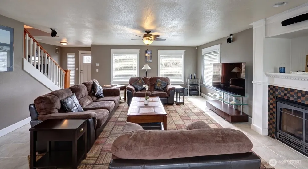 32500 G St Ocean Park, WA 98640