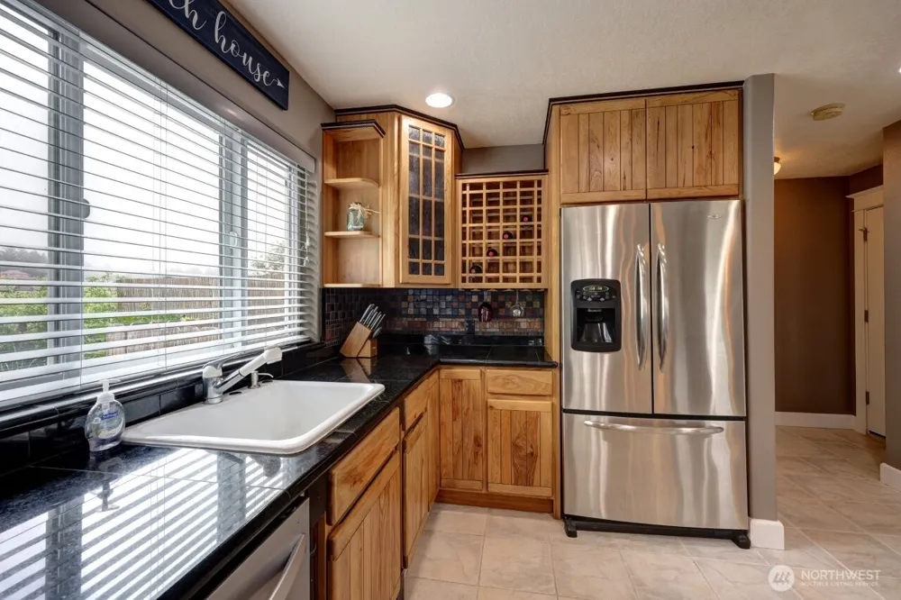 32500 G St Ocean Park, WA 98640