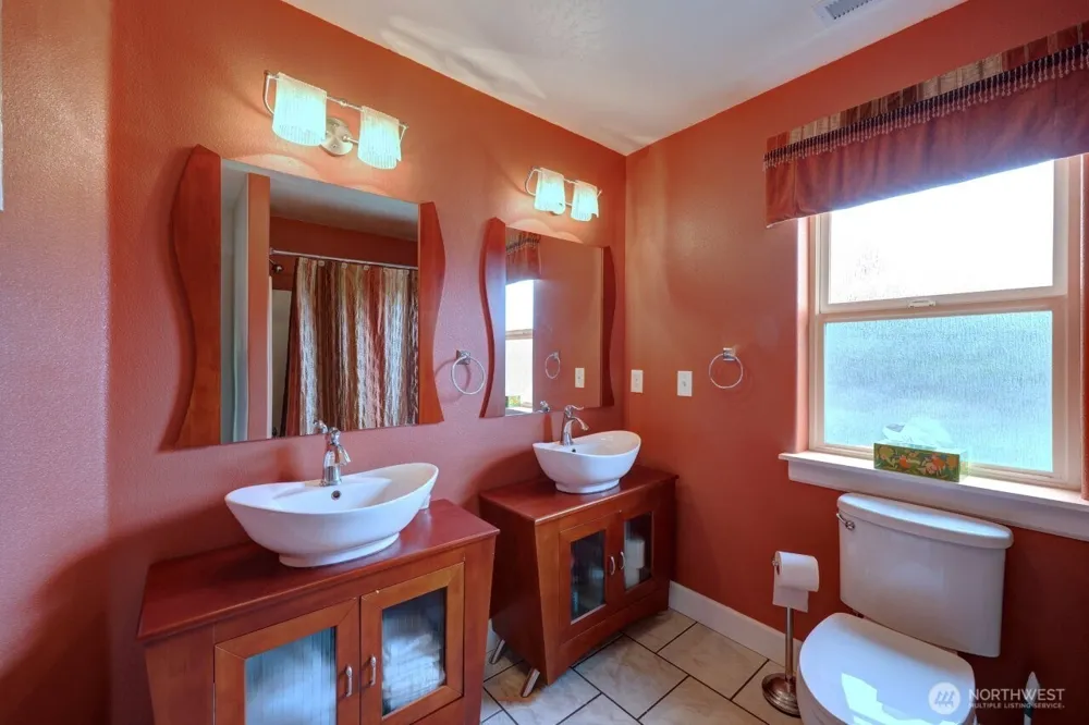 32500 G St Ocean Park, WA 98640