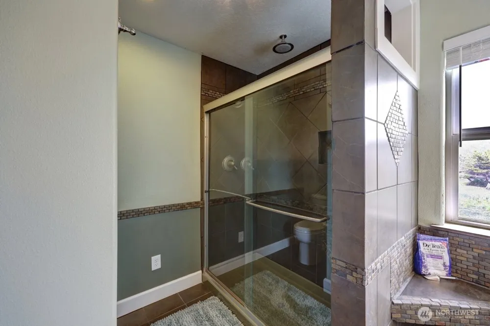 32500 G St Ocean Park, WA 98640