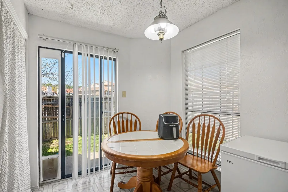 237 Shady Lane Drive Fort Worth, TX 76112
