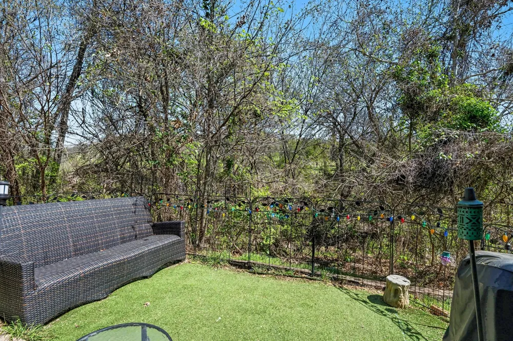 237 Shady Lane Drive Fort Worth, TX 76112