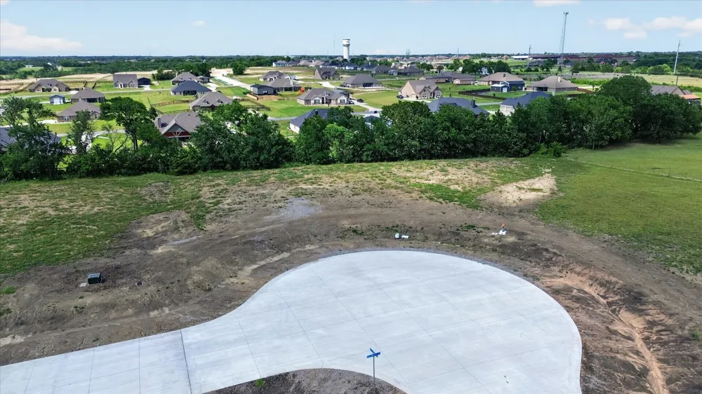 Lydia Lane Van Alstyne, TX 75495