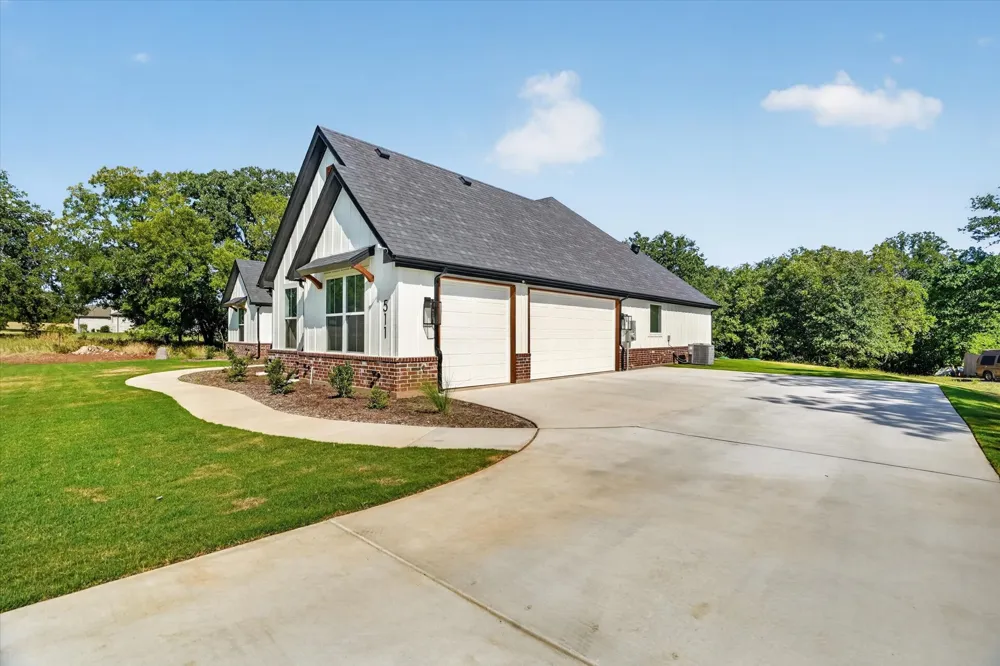 511 Pernell Court Weatherford, TX 76087