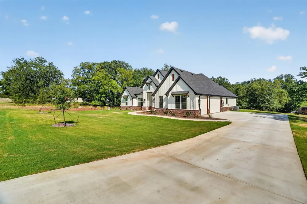511 Pernell Court Weatherford, TX 76087