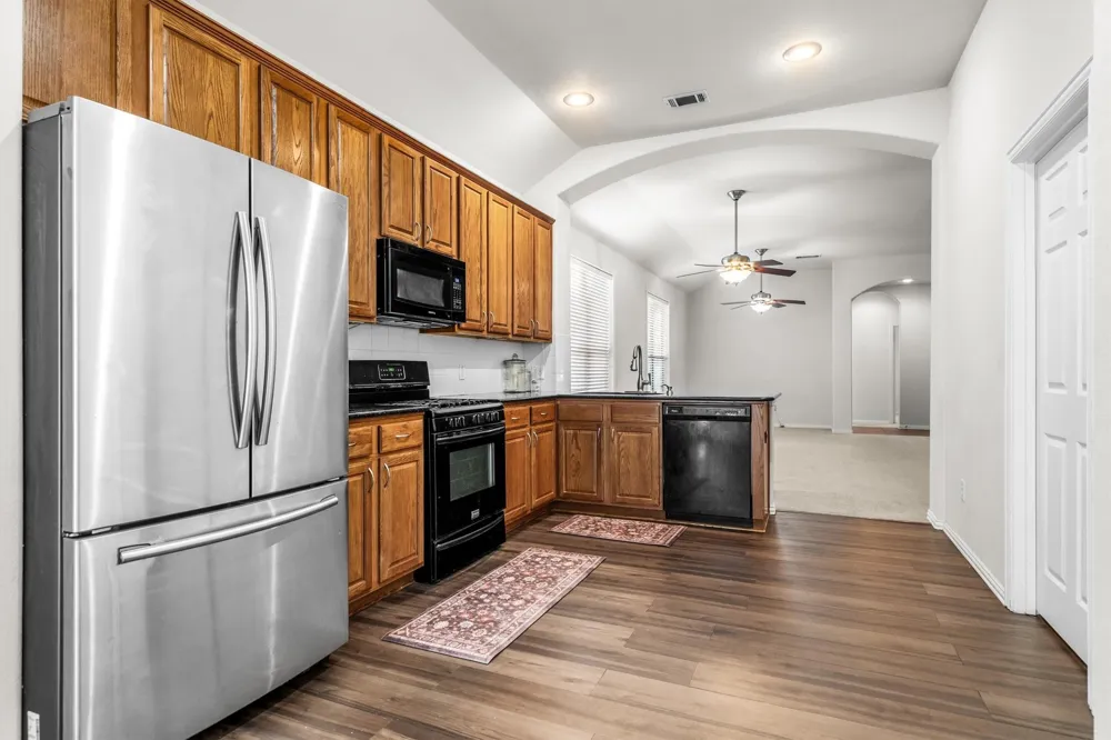 1008 Grey Fox Drive Savannah, TX 76227